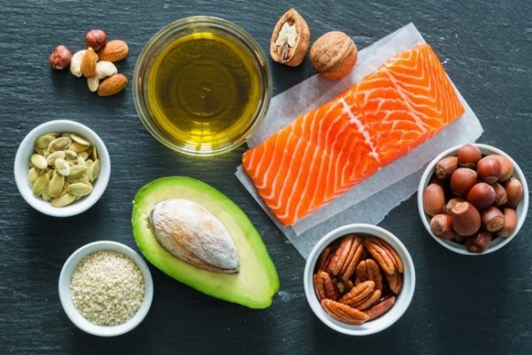 picture with healthy fats on the table